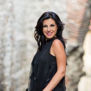 Meet your Posher, Albena